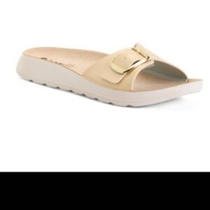 NEW one BAND sandal with  BUCKLE size 8 BRAND NEW in original box INBLU